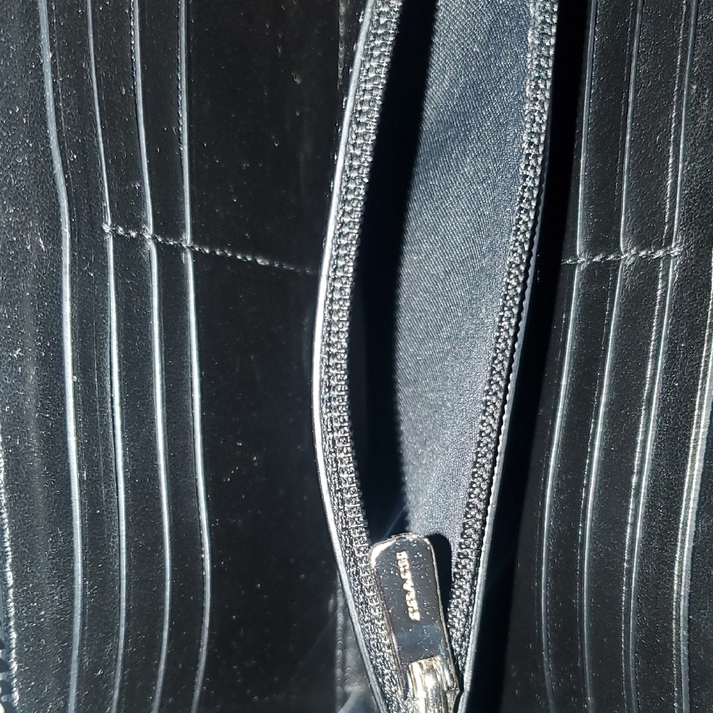 Coach Black Signature Zip Wallet - Picture 5 of 9